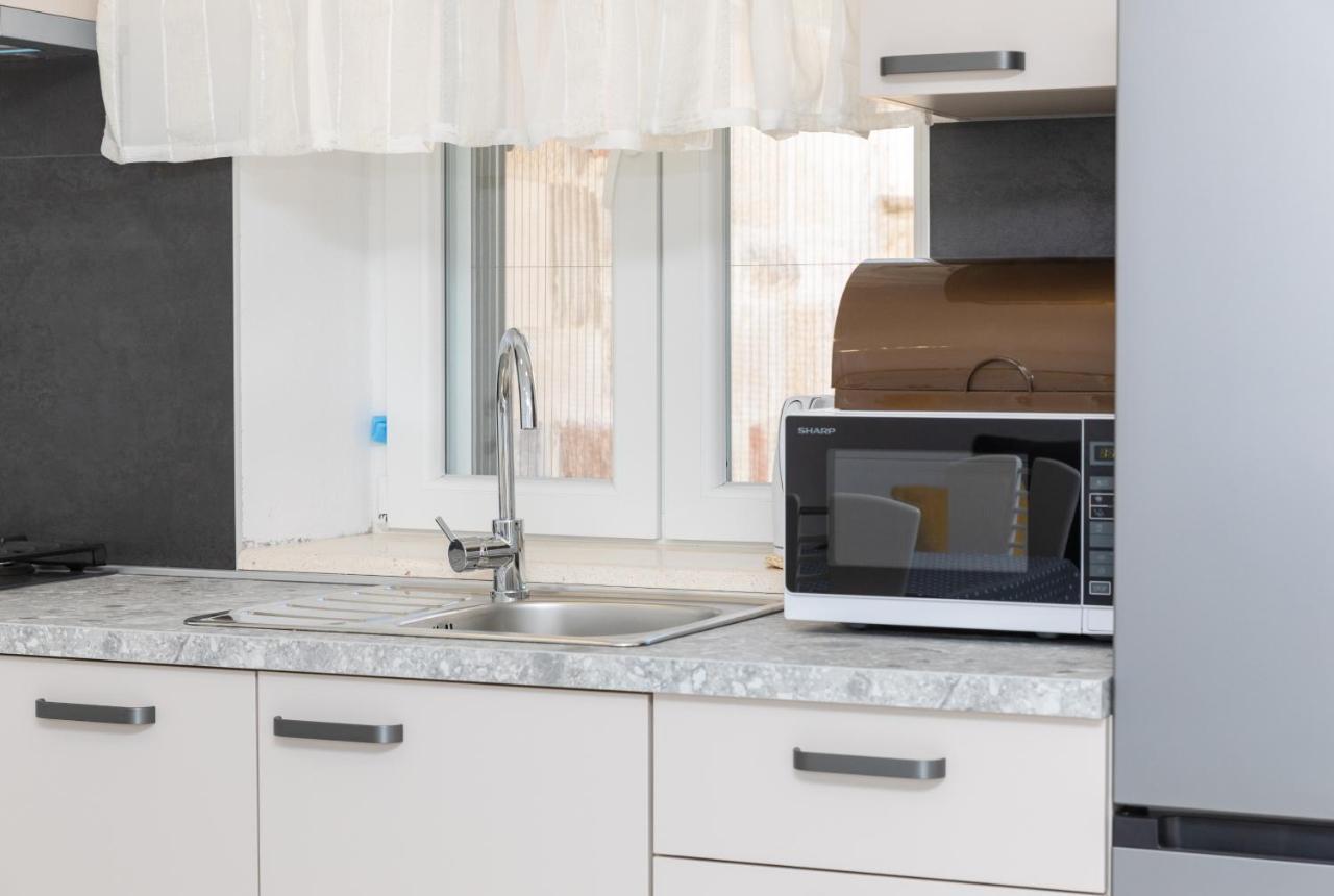 Apartmani Canaki Supetar Zewnętrze zdjęcie